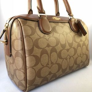 New Coach Classic Crossbody Bag